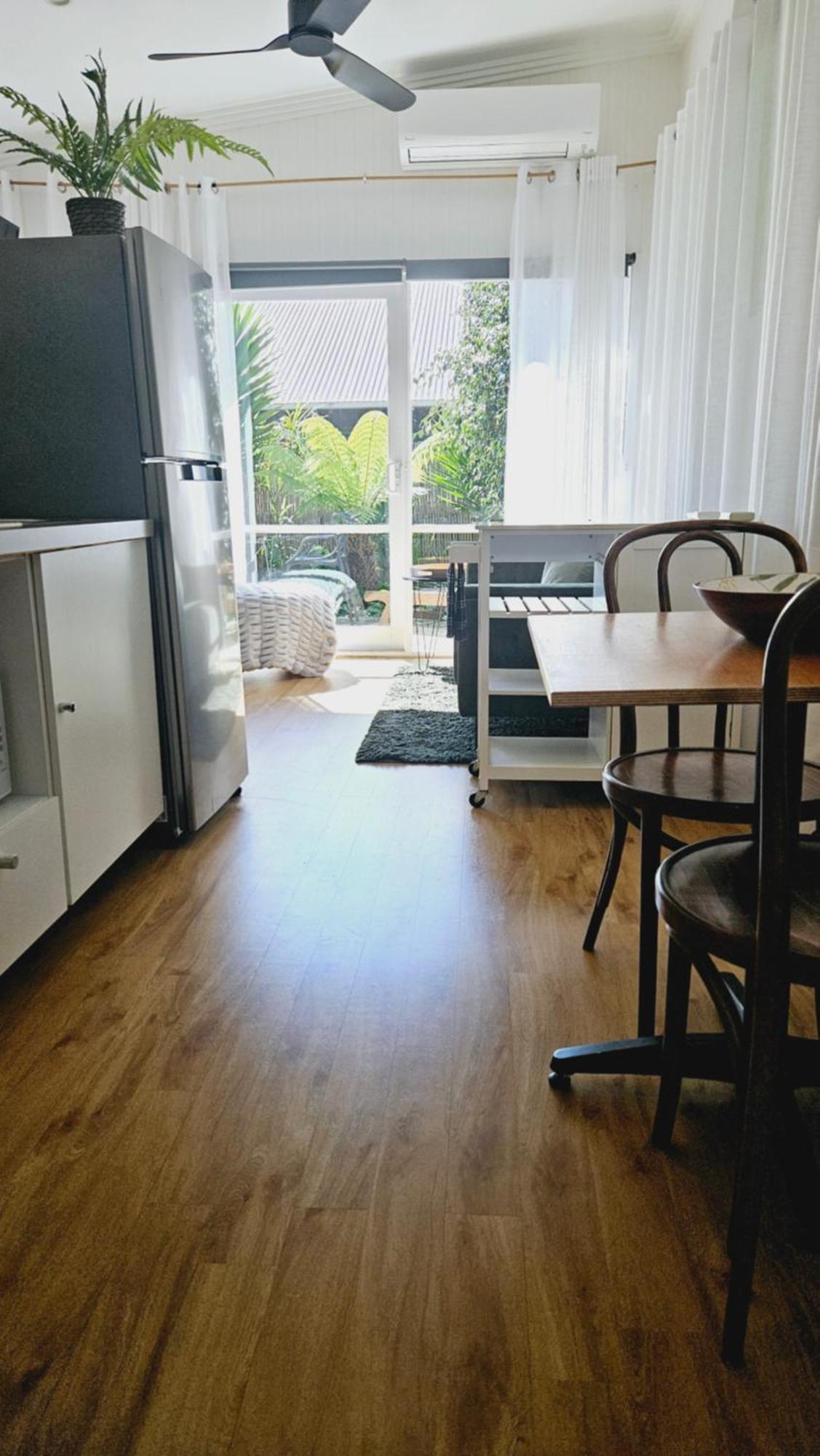 By The Seaside Hotel มอร์นิงตัน ภายนอก รูปภาพ